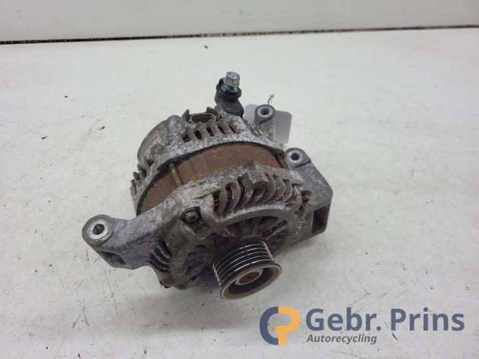 Begagnade Dynamo Mazda 5 (CWA9) 2.0i 16V Pris € 50,00 Marginaltabell erbjuds av Autorec. Gebr. Prins b.v.