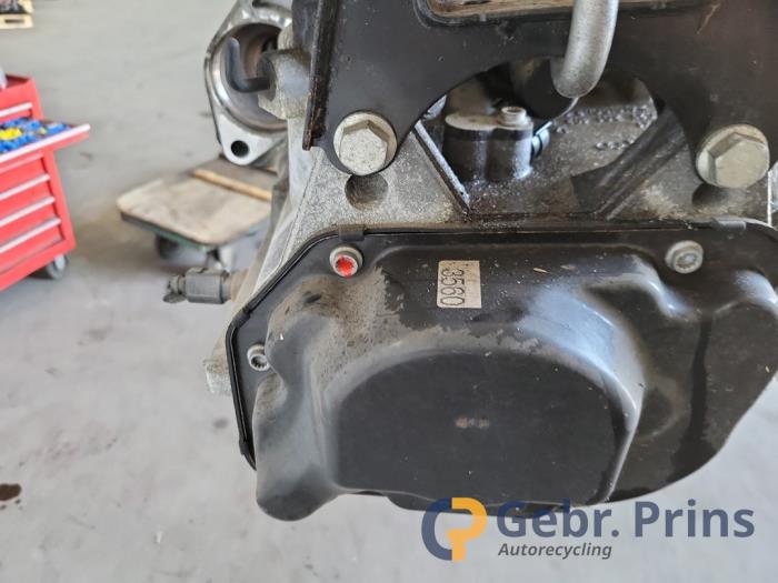 Getriebe van een Volkswagen Polo IV (9N1/2/3) 1.2 12V 2007