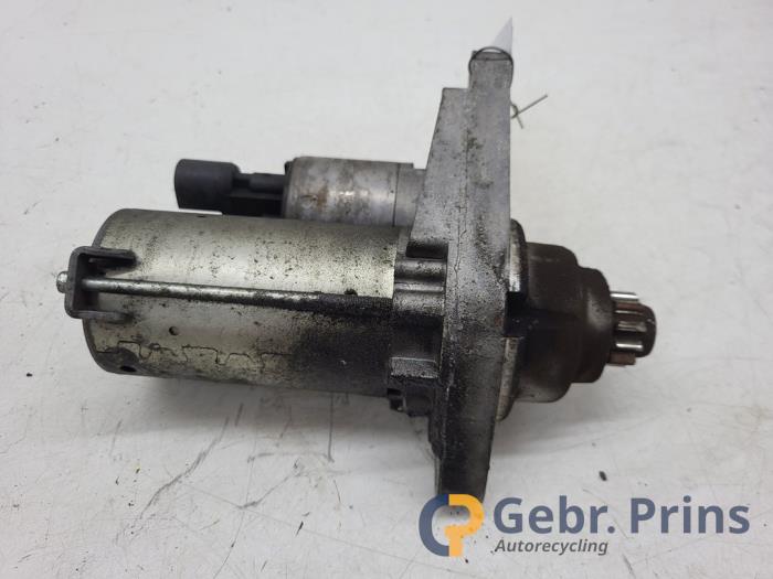 Startmotor från en Volkswagen Polo IV (9N1/2/3) 1.2 12V 2007