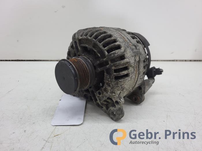 Begagnade Dynamo Audi A3 Sportback (8PA) 1.9 TDI Pris € 40,00 Marginaltabell erbjuds av Autorec. Gebr. Prins b.v.