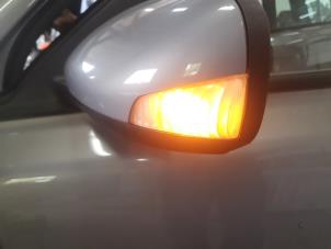 Begagnade Skärmspegel, höger Volvo V50 (MW) 2.0 D 16V Pris € 50,00 Marginaltabell erbjuds av Autorec. Gebr. Prins b.v.