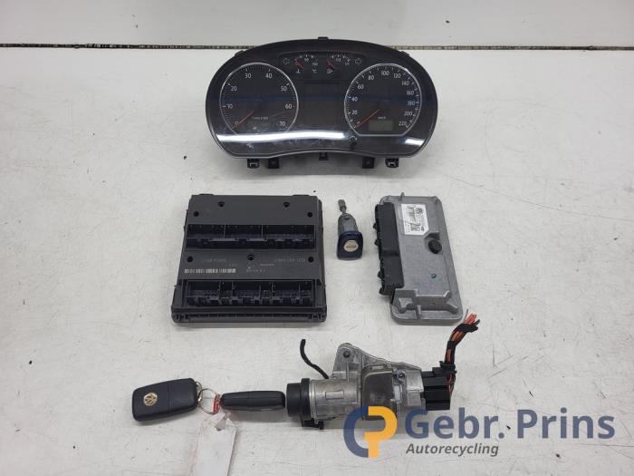 Used Ignition lock + computer Volkswagen Polo IV (9N1/2/3) 1.4 16V Price € 75,00 Margin scheme offered by Autorec. Gebr. Prins b.v.