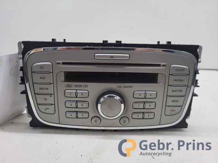 Używane Radioodtwarzacz CD Ford Transit Connect 1.8 TDCi 110 Cena € 35,00 Procedura marży oferowane przez Autorec. Gebr. Prins b.v.