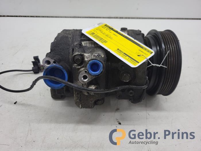 Usagé Pompe clim Audi A6 Avant (C5) 2.4 V6 30V Prix € 50,00 Règlement à la marge proposé par Autorec. Gebr. Prins b.v.