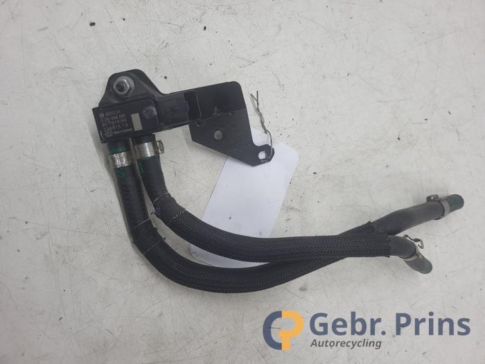 Begagnade Partikelfiltersensor Citroen Jumper (U9) 2.2 Blue HDi 165 Pris € 24,20 Inklusive moms erbjuds av Autorec. Gebr. Prins b.v.