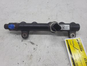 Usagé Système d'injection Citroen Jumper (U9) 2.2 Blue HDi 165 Prix € 90,75 Prix TTC proposé par Autorec. Gebr. Prins b.v.