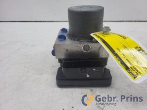 Bloc ABS d'un Citroën Jumper (U9) 2.2 Blue HDi 165 2023