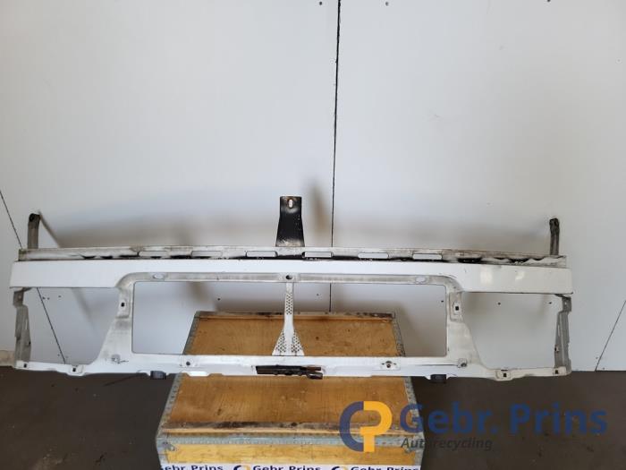 Używane Panel przedni Mercedes Sprinter 3t (903) 310 D Cena € 50,00 Procedura marży oferowane przez Autorec. Gebr. Prins b.v.