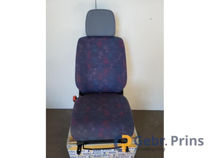 Używane Fotel lewy Mercedes Sprinter 3t (903) 310 D Cena € 250,00 Procedura marży oferowane przez Autorec. Gebr. Prins b.v.