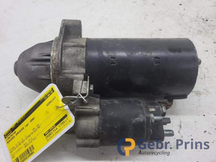 Gebrauchte Anlasser Mercedes Sprinter 3t (903) 310 D Preis € 40,00 Margenregelung angeboten von Autorec. Gebr. Prins b.v.