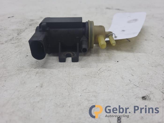 Begagnade Bränsletrycksregulator Seat Ibiza IV (6J5) 1.2 TDI Ecomotive Pris € 15,00 Marginaltabell erbjuds av Autorec. Gebr. Prins b.v.