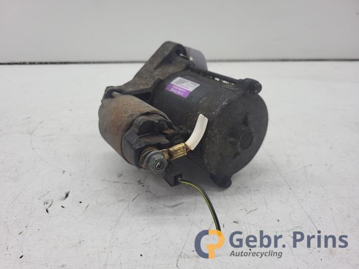 Używane Rozrusznik Suzuki Alto (RF410) 1.1 16V Cena € 25,00 Procedura marży oferowane przez Autorec. Gebr. Prins b.v.