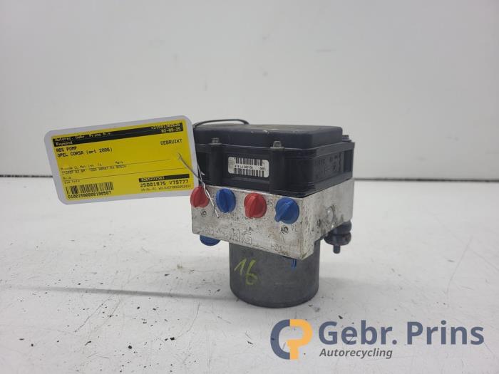Usagé Bloc ABS Opel Corsa C (F08/68) 1.2 16V Twin Port Prix € 35,00 Règlement à la marge proposé par Autorec. Gebr. Prins b.v.