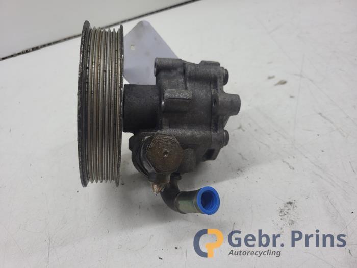 Usagé Pompe de direction Audi A4 (B6) 2.0 20V Prix € 40,00 Règlement à la marge proposé par Autorec. Gebr. Prins b.v.
