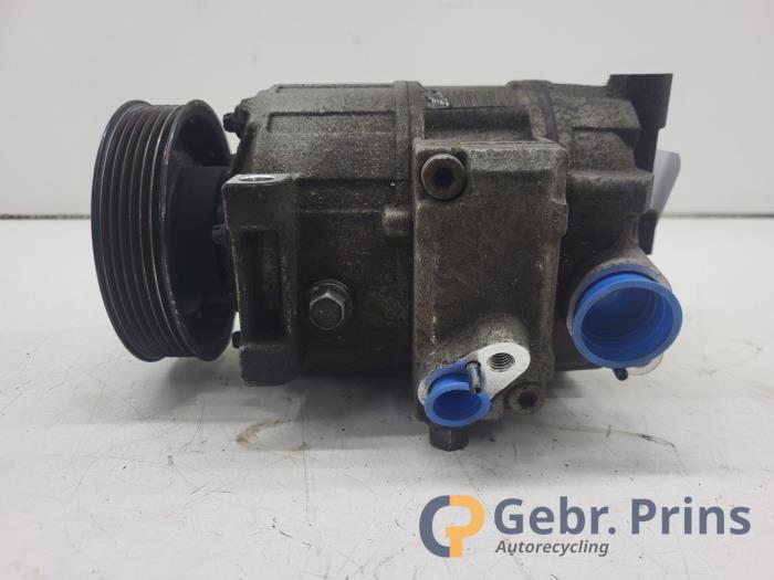 Usagé Pompe clim Seat Leon (1P1) 1.9 TDI 105 Prix € 60,00 Règlement à la marge proposé par Autorec. Gebr. Prins b.v.