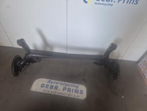 Usagé Arbre entraînement roue avant Toyota Yaris III (P13) 1.33 16V Dual VVT-I Prix € 225,00 Règlement à la marge proposé par Autorec. Gebr. Prins b.v.