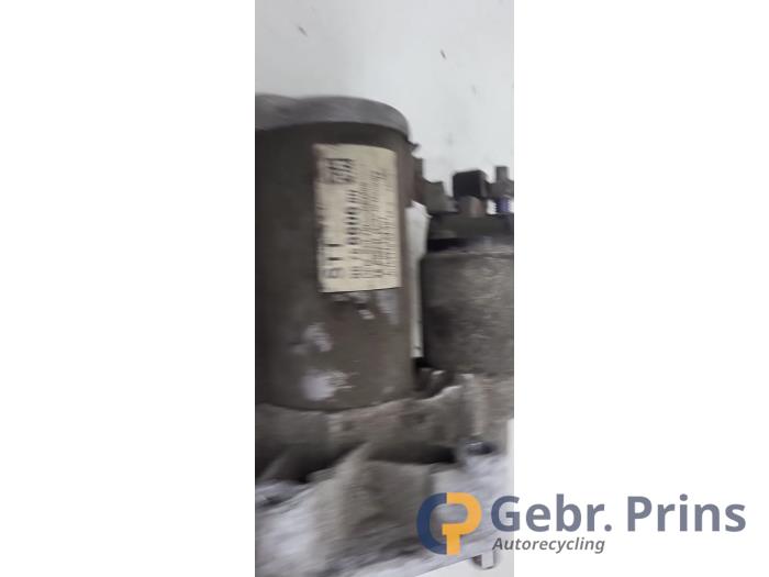 Gebrauchte Anlasser Peugeot 208 I (CA/CC/CK/CL) 1.6 Blue HDi 100 Preis € 40,00 Margenregelung angeboten von Autorec. Gebr. Prins b.v.