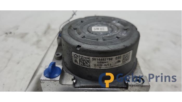 Begagnade ABS-pump Peugeot 208 I (CA/CC/CK/CL) 1.6 Blue HDi 100 Pris € 75,00 Marginaltabell erbjuds av Autorec. Gebr. Prins b.v.