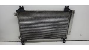 Usagé Radiateur clim Toyota Yaris III (P13) 1.33 16V Dual VVT-I Prix € 40,00 Règlement à la marge proposé par Autorec. Gebr. Prins b.v.