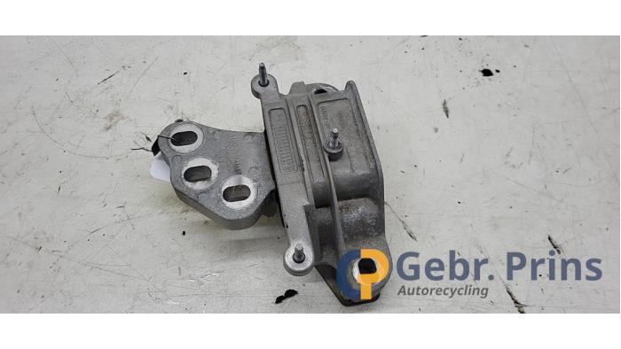 Gebrauchte Motorlager Ford Puma 1.0 Ti-VCT EcoBoost mHEV 12V Preis € 25,00 Margenregelung angeboten von Autorec. Gebr. Prins b.v.