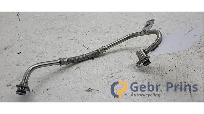 Gebrauchte Öl Füllrohr Ford Puma 1.0 Ti-VCT EcoBoost mHEV 12V Preis € 40,00 Margenregelung angeboten von Autorec. Gebr. Prins b.v.