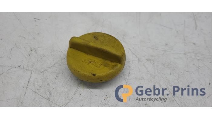 Gebrauchte Ölkappe Opel Agila (A) 1.2 16V Preis € 5,00 Margenregelung angeboten von Autorec. Gebr. Prins b.v.