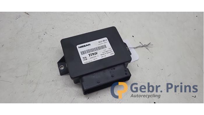 Gebrauchte Handbremse Modul Nissan Qashqai (J11) 1.2 DIG-T 16V Preis € 40,00 Margenregelung angeboten von Autorec. Gebr. Prins b.v.