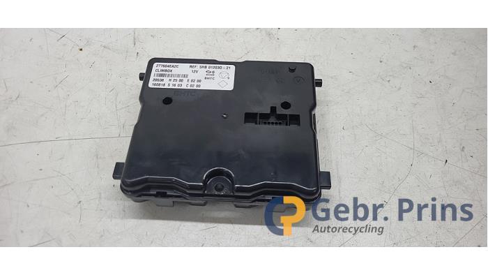 Usados Módulo Climatronic Nissan Qashqai (J11) 1.2 DIG-T 16V Precio € 40,00 Norma de margen ofrecido por Autorec. Gebr. Prins b.v.