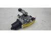Nissan Qashqai (J11) 1.2 DIG-T 16V Moteur essuie-glace avant