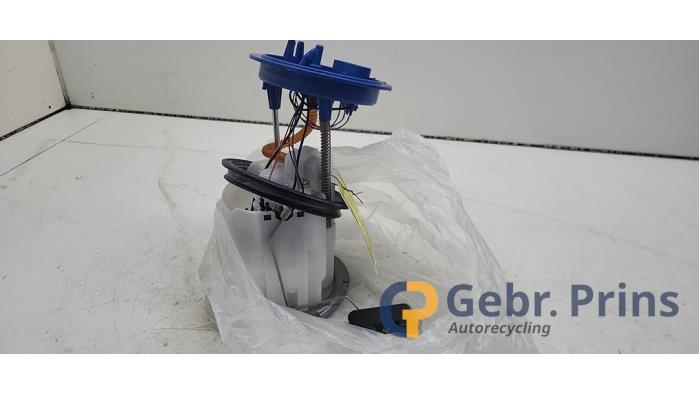 Usagé Pompe d'injection Volkswagen Polo VI (AW1) 1.0 TSI 12V Prix € 50,00 Règlement à la marge proposé par Autorec. Gebr. Prins b.v.