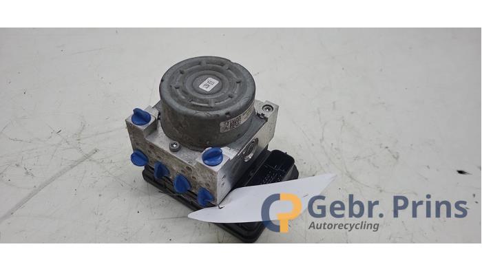 Begagnade ABS-pump Citroen C3 (SC) 1.2 VTi 82 12V Pris € 100,00 Marginaltabell erbjuds av Autorec. Gebr. Prins b.v.