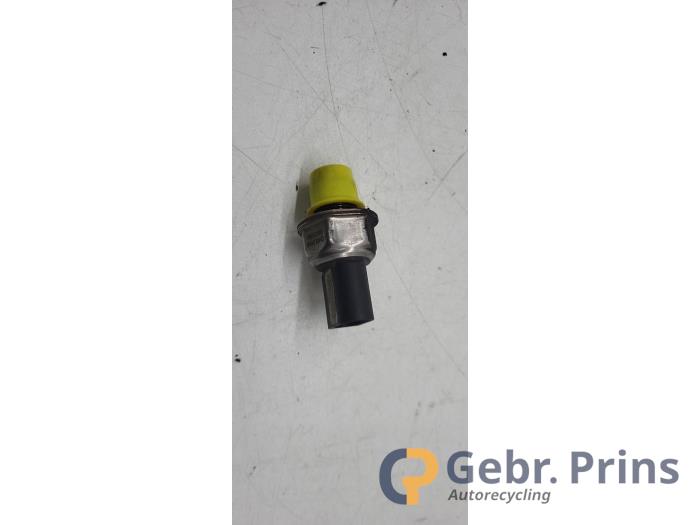 Begagnade Bränsletryckssensor Hyundai i20 1.1 CRDi VGT 12V Pris € 20,00 Marginaltabell erbjuds av Autorec. Gebr. Prins b.v.