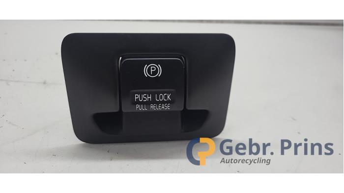 Gebrauchte Handbremse Schalter Volvo V60 I (FW/GW) 1.6 T3 16V Preis € 15,00 Margenregelung angeboten von Autorec. Gebr. Prins b.v.