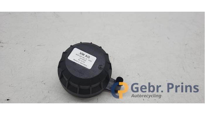 Używane Glosnik Volkswagen Golf VIII (CD1) 2.0 GTI 16V Cena € 20,00 Procedura marży oferowane przez Autorec. Gebr. Prins b.v.