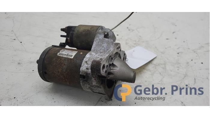 Gebrauchte Anlasser Renault Clio III (BR/CR) 1.6 16V Preis € 30,00 Margenregelung angeboten von Autorec. Gebr. Prins b.v.