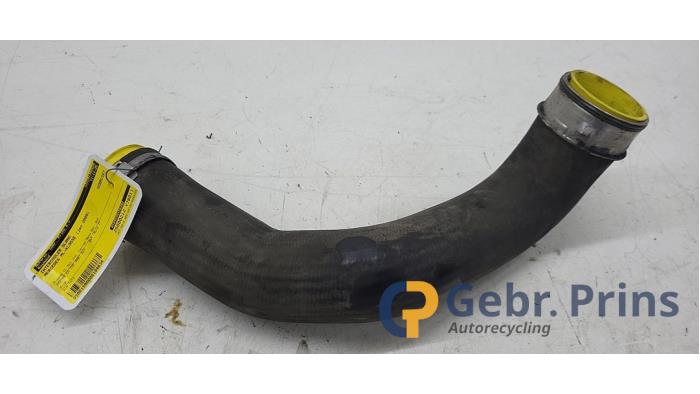Gebrauchte Intercooler Schlauch Mercedes ML II (164/4JG) 3.0 ML-280 CDI 4-Matic V6 24V Preis € 20,00 Margenregelung angeboten von Autorec. Gebr. Prins b.v.