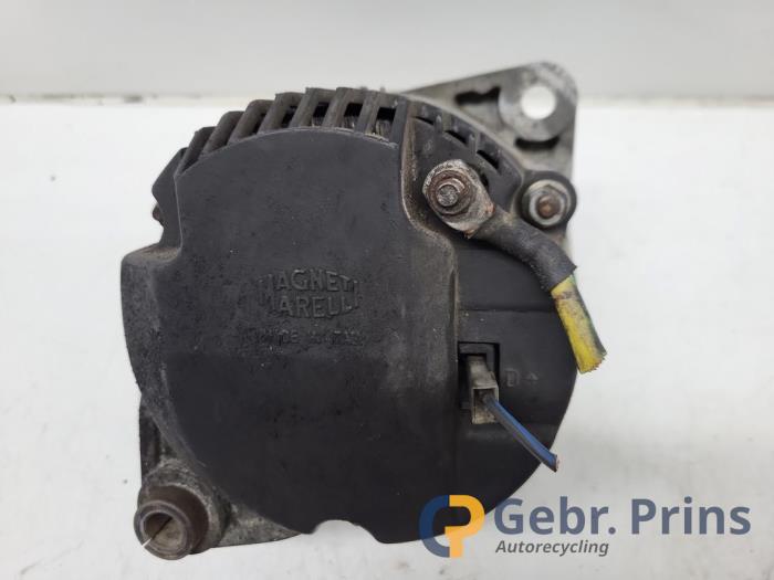 Dynamo d'un Peugeot J5 (290L) 2.5D 1994