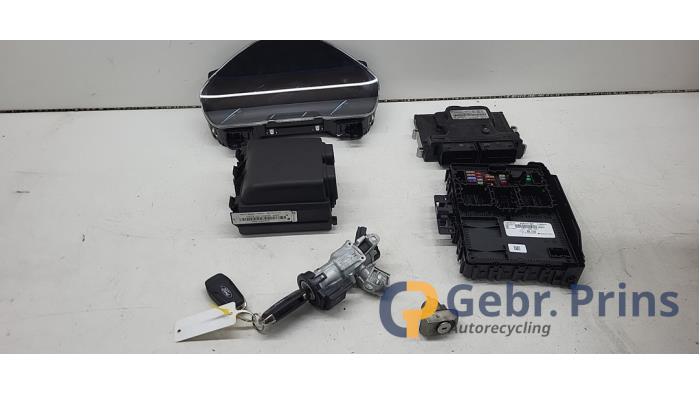 Used Ignition lock + computer Ford Focus 4 Wagon 1.0 Ti-VCT EcoBoost 12V 100 Price € 250,00 Margin scheme offered by Autorec. Gebr. Prins b.v.