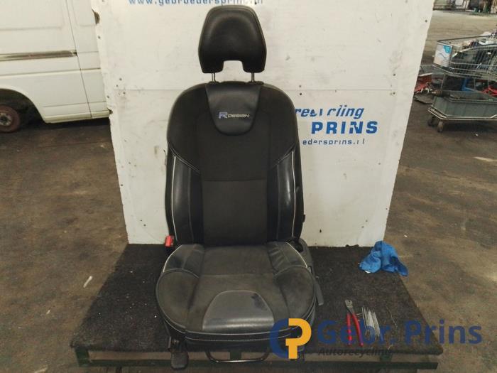 Używane Fotel prawy Volvo V40 (MV) Cena € 125,00 Procedura marży oferowane przez Autorec. Gebr. Prins b.v.