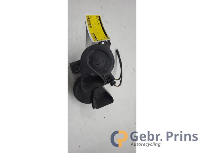 Używane Klakson Volkswagen Up! (121) 1.0 12V 75 Cena € 15,00 Procedura marży oferowane przez Autorec. Gebr. Prins b.v.