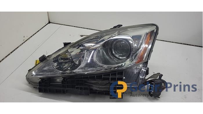 Używane Reflektor lewy Lexus IS (E2) 250 2.5 V6 24V Cena € 250,00 Procedura marży oferowane przez Autorec. Gebr. Prins b.v.