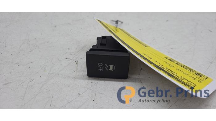 Usados Interruptor ESP Suzuki Ignis (MF) 1.2 Dual Jet 16V Smart Hybrid Precio € 10,00 Norma de margen ofrecido por Autorec. Gebr. Prins b.v.