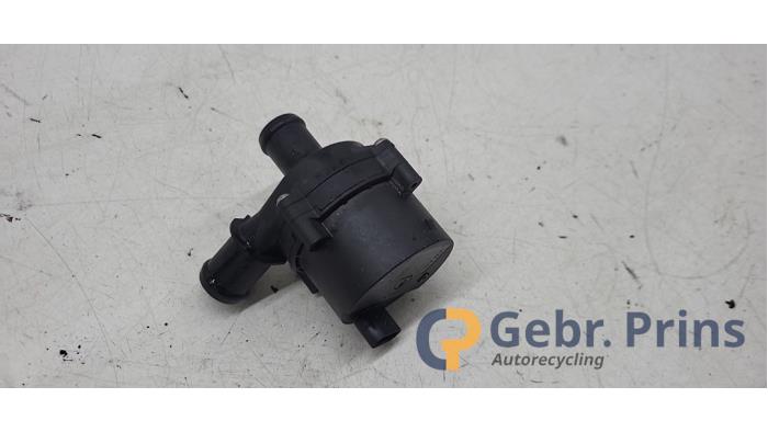 Begagnade Vattenpump Volkswagen Polo VI (AW1) 2.0 GTI Pris € 40,00 Marginaltabell erbjuds av Autorec. Gebr. Prins b.v.