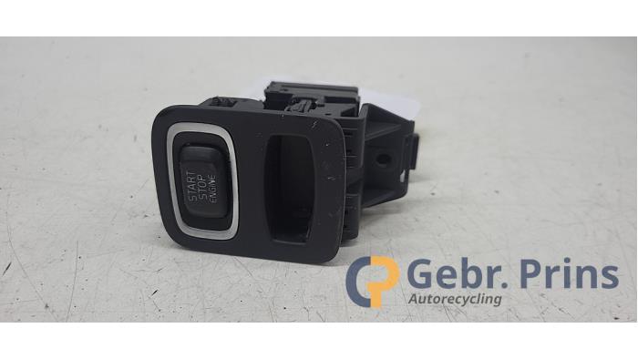 Używane Przelacznik Start/Stop Volvo V70 (BW) 2.0 D4 16V Cena € 15,00 Procedura marży oferowane przez Autorec. Gebr. Prins b.v.