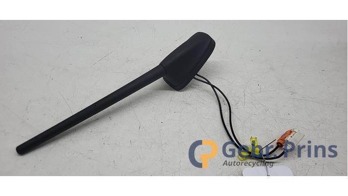 Używane Antena Citroen Jumpy 1.5 Blue HDi 120 Cena € 24,20 Z VAT oferowane przez Autorec. Gebr. Prins b.v.