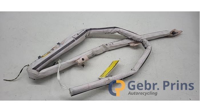 Używane Kurtyna lewa Opel Astra K Sports Tourer 1.2 Turbo 12V Cena € 100,00 Procedura marży oferowane przez Autorec. Gebr. Prins b.v.