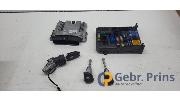 Used Ignition lock + computer Citroen Jumpy 1.5 Blue HDi 120 Price € 484,00 Inclusive VAT offered by Autorec. Gebr. Prins b.v.
