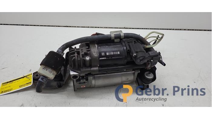 Begagnade Luftpump (fjädring) Mercedes E Estate (S212) E-250 CDI 16V BlueEfficiency Pris € 200,00 Marginaltabell erbjuds av Autorec. Gebr. Prins b.v.