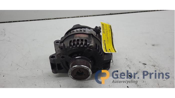 Begagnade Dynamo Toyota Avensis Wagon (T25/B1E) 2.2 D-4D 16V D-CAT Pris € 40,00 Marginaltabell erbjuds av Autorec. Gebr. Prins b.v.