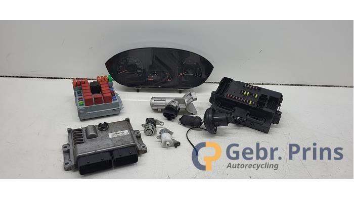 Used Ignition lock + computer Citroen Jumper (U9) 2.2 Blue HDi 165 Price € 786,50 Inclusive VAT offered by Autorec. Gebr. Prins b.v.